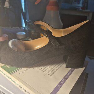 Black Shoes
